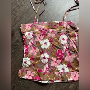 Floral strappy tank top